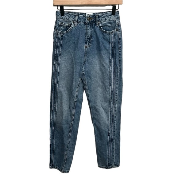 Urban Outfitters BDG Mom Jeans - Picture 2 of 10